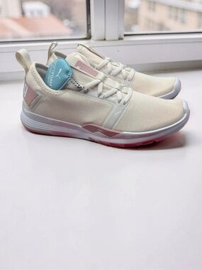 Women's Puma Ignite Contender Sneaker sz 5.5